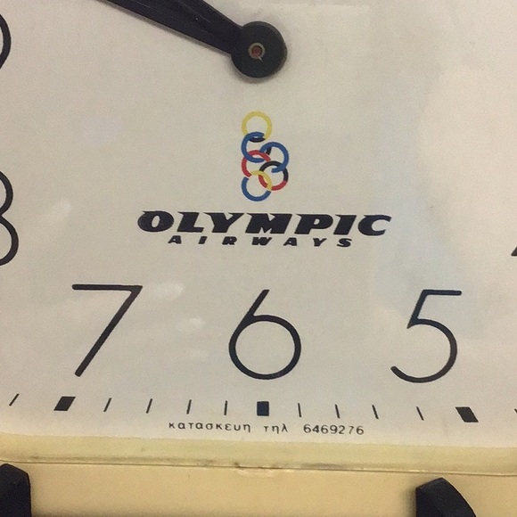VINTAGE 1985 OLYMPIC AIRWAYS WALL CLOCK FROM ATHENS - Picture 2 of 7